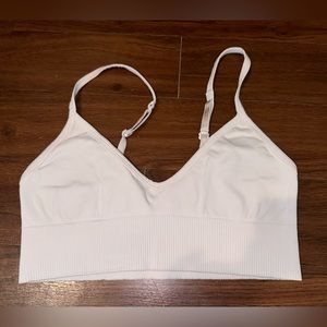 lululemon sports bra white